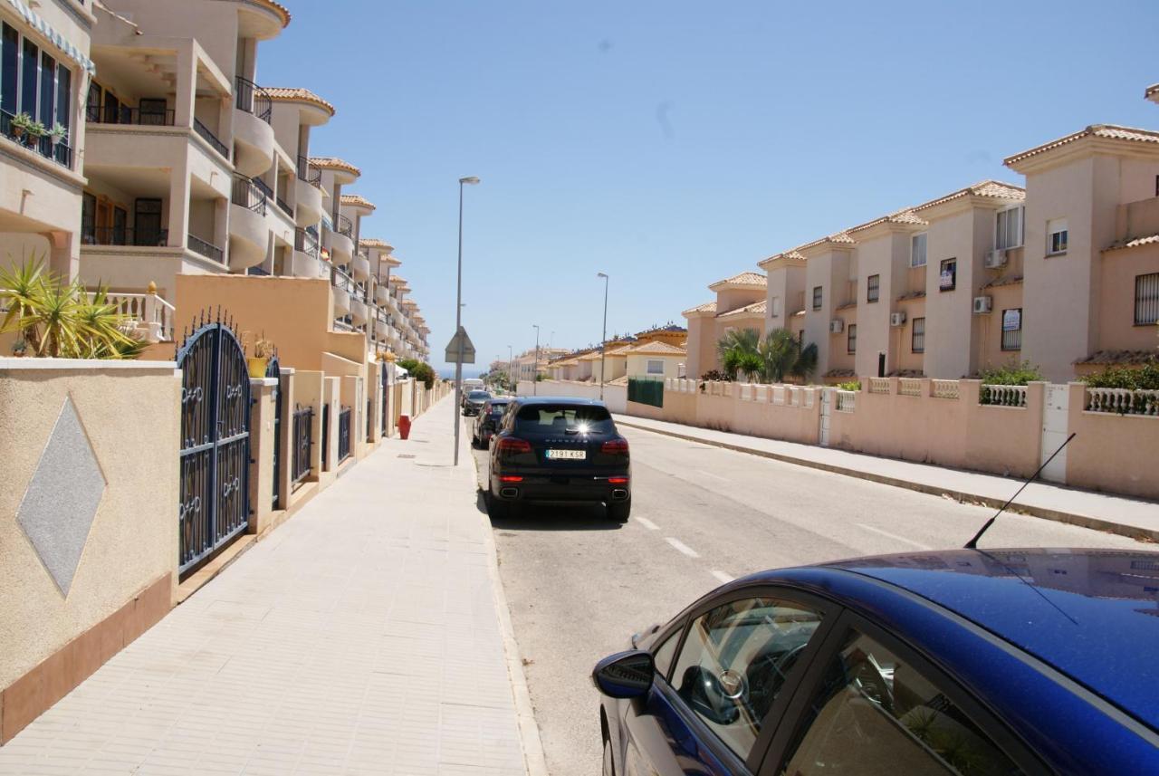 New Apartment In Torrevieja , Punta Prima Orihuela Costa With Pool Exterior foto